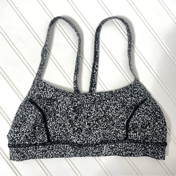 Lululemon Rise and Run Sports Bra Flahsback Static Black White Sz 6 408 - Picture 5 of 6